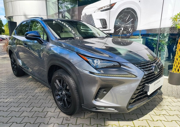 Lexus NX cena 129900 przebieg: 71396, rok produkcji 2017 z Czerwieńsk małe 436